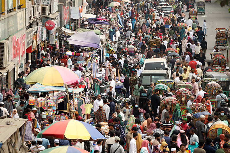 Eid shopping at New Market as crowds grow