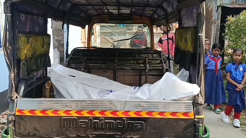 মেঘনা নদীর পাড়ে মিলল যুবকের গলাকাটা লাশ